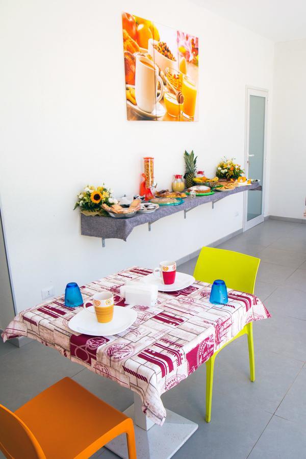 L'Isola Del Sole Bed & Breakfast Castelluzzo Dış mekan fotoğraf